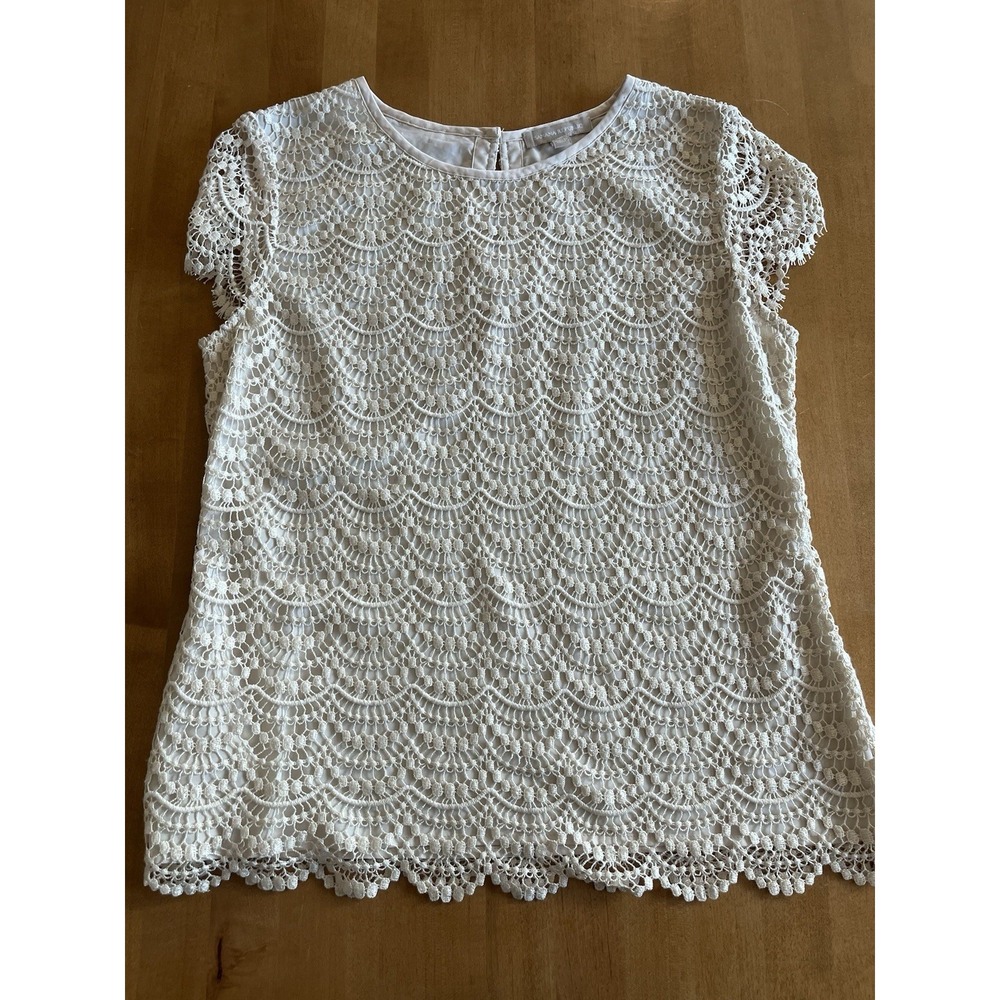Banana Republic Blouse Womens Size 6P Crochet Short Cap Sleeve Scalloped Lace